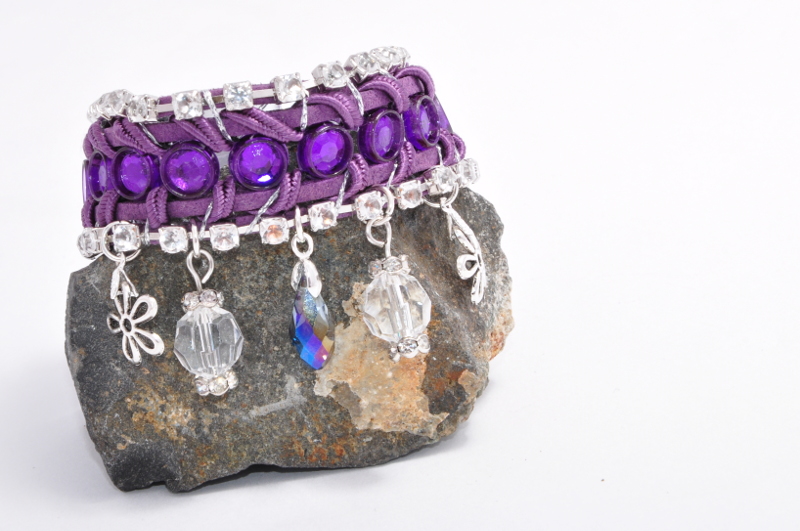 bransoletka,fioletowa,magnesowe zapięcie,