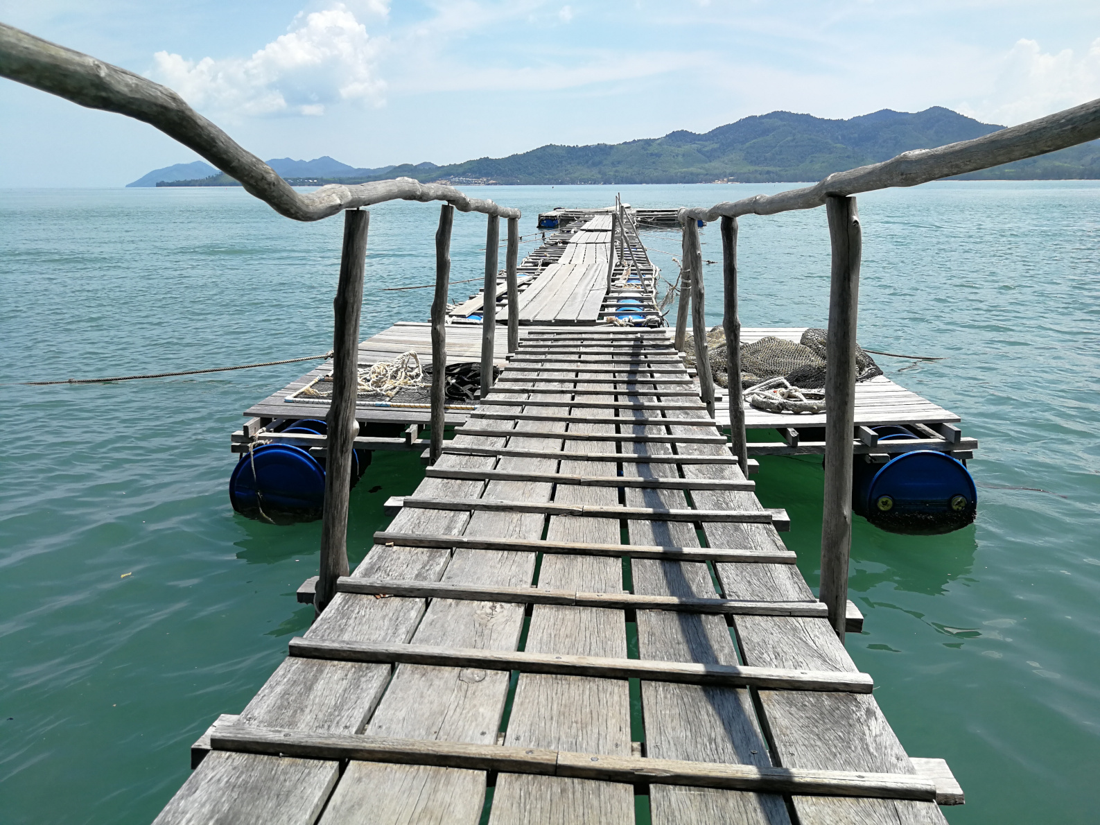 Thailand,Koh Yao Noi,restauracja By The Sea,widok na morze,pomost na morzu